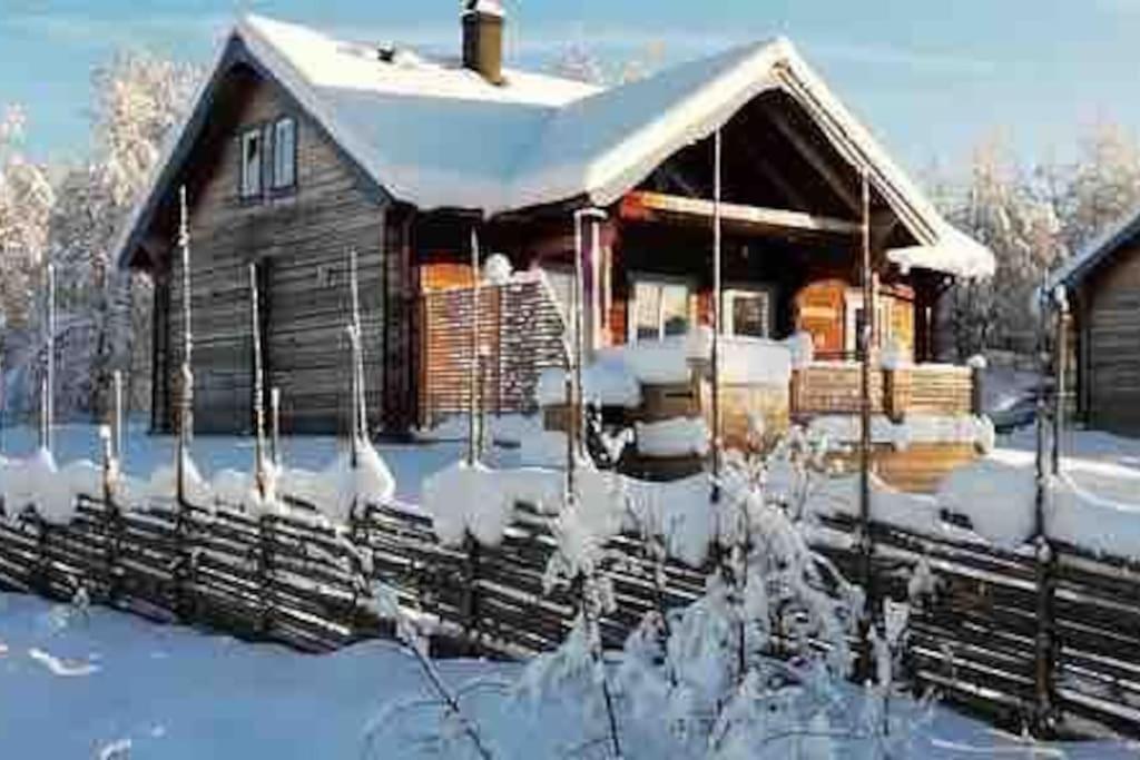 Cabin In Bruksvallarna Luaran gambar